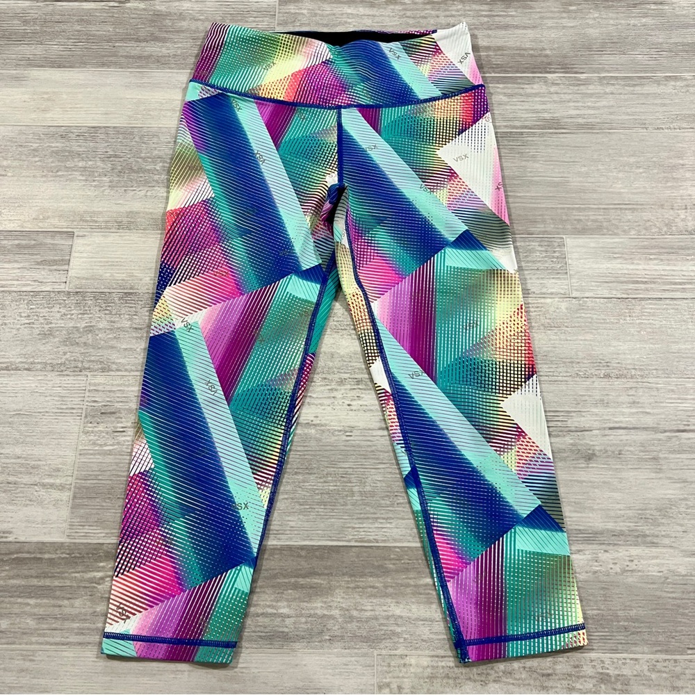 VICTORIA'S SECRET VSX SPORT Women's Size Medium Colorful Knockout Crop Leggings